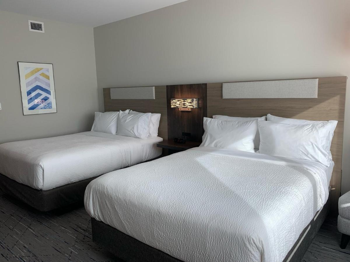 Holiday Inn Express & Suites - Courtenay - Comox By Ihg Bagian luar foto
