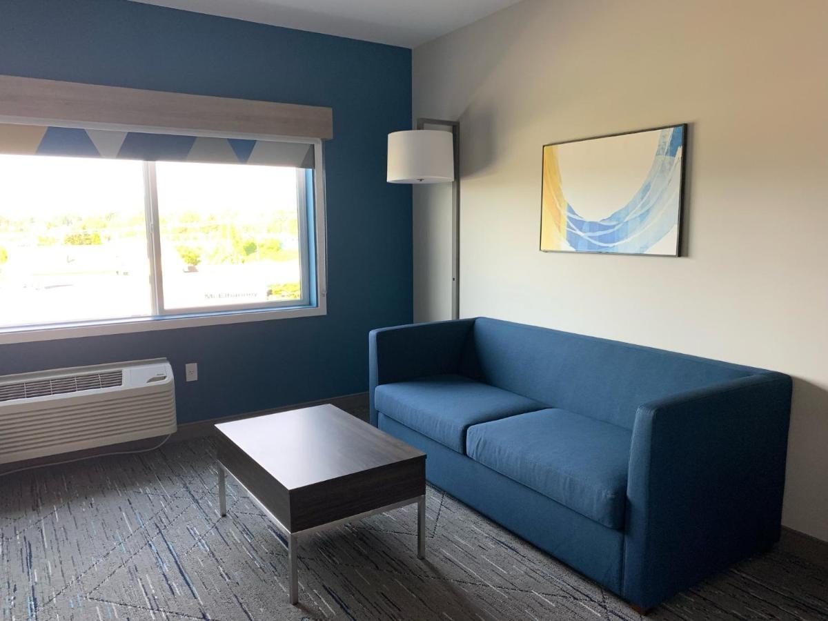 Holiday Inn Express & Suites - Courtenay - Comox By Ihg Bagian luar foto