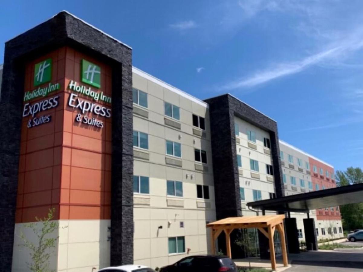 Holiday Inn Express & Suites - Courtenay - Comox By Ihg Bagian luar foto